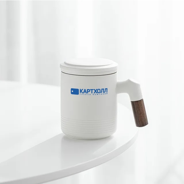 Минималистичная брендированная кружка