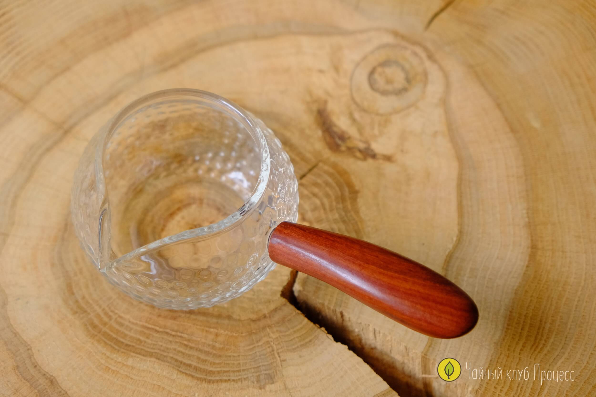 Гундаобэй из фактурного стекла с боковой ручкой, 250 мл