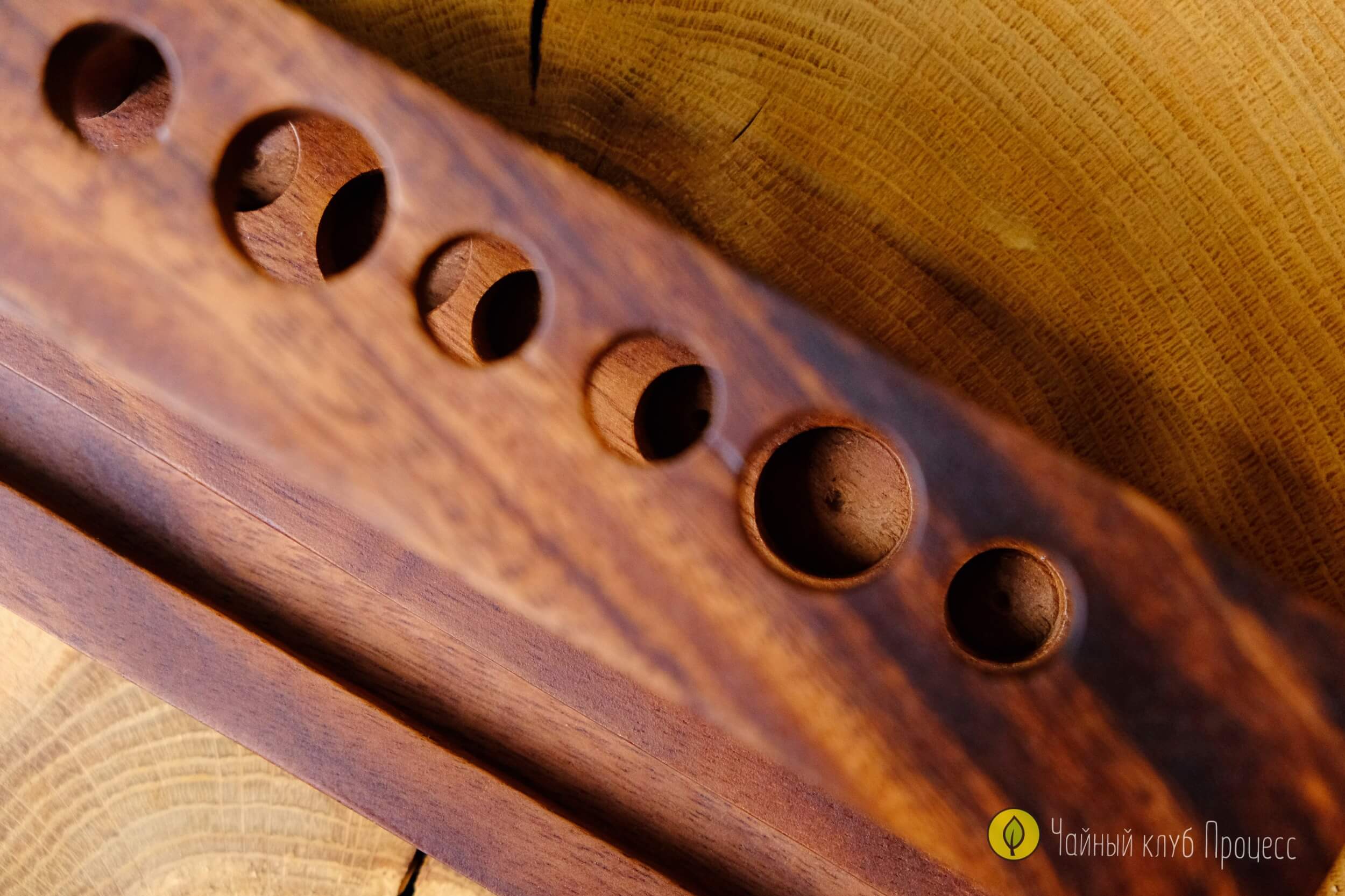  Деревянная подставка для чайных инструментов