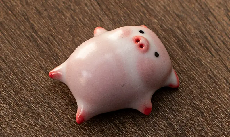  Чайная фигурка «Свинка с пузырьками»