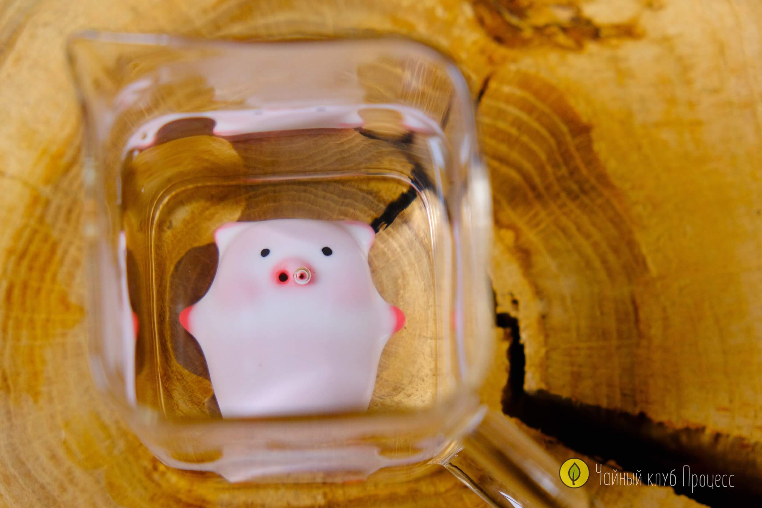  Чайная фигурка «Свинка с пузырьками»