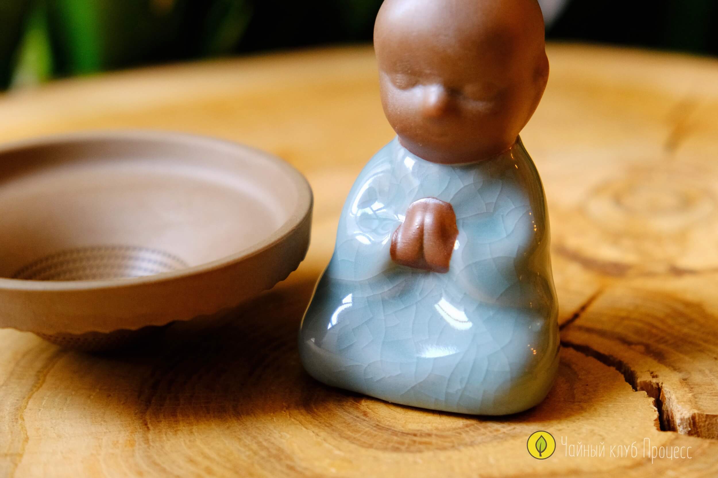 Фигурка-сито «Монах в шляпе»