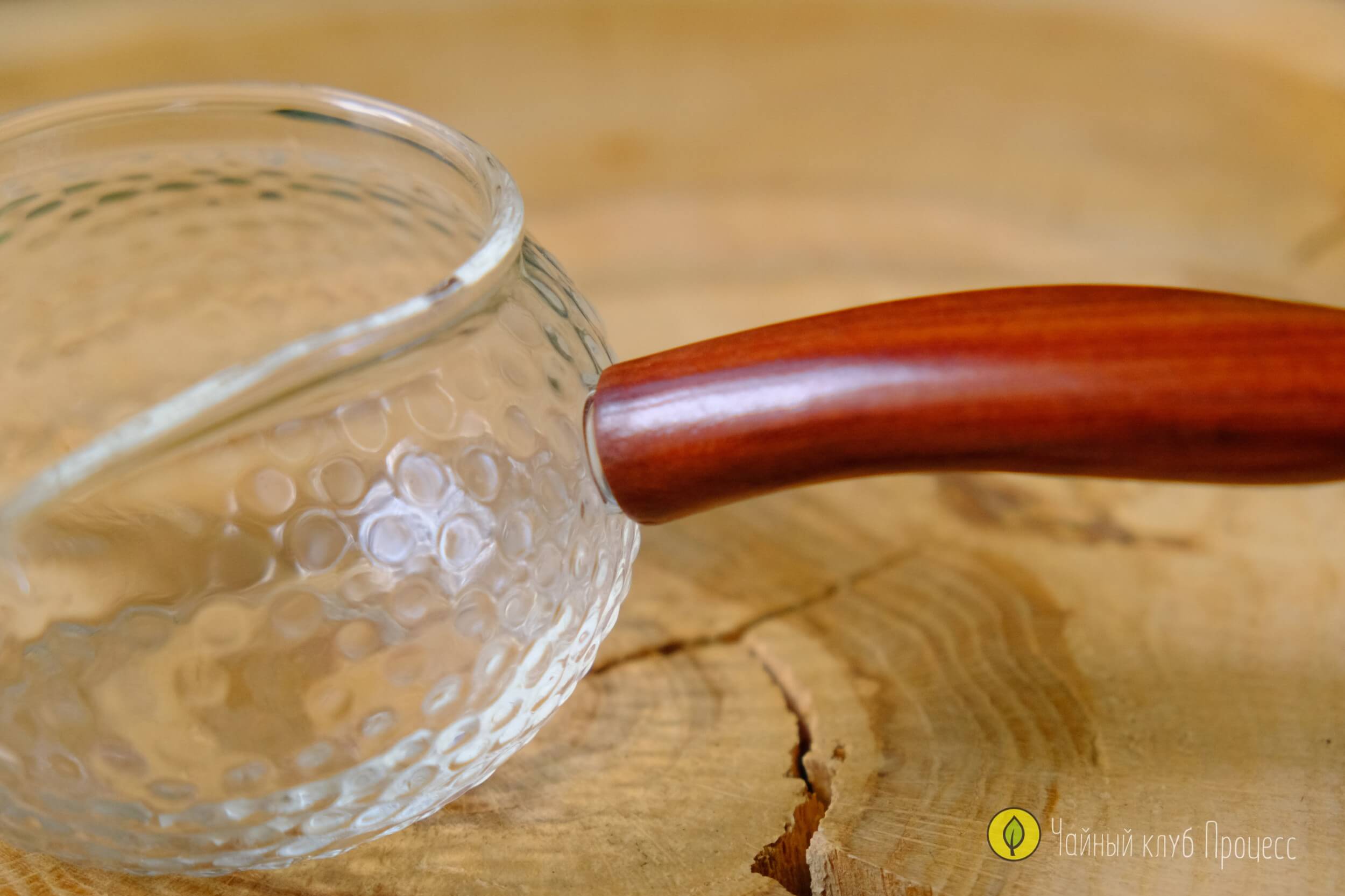 Гундаобэй из фактурного стекла с боковой ручкой, 250 мл