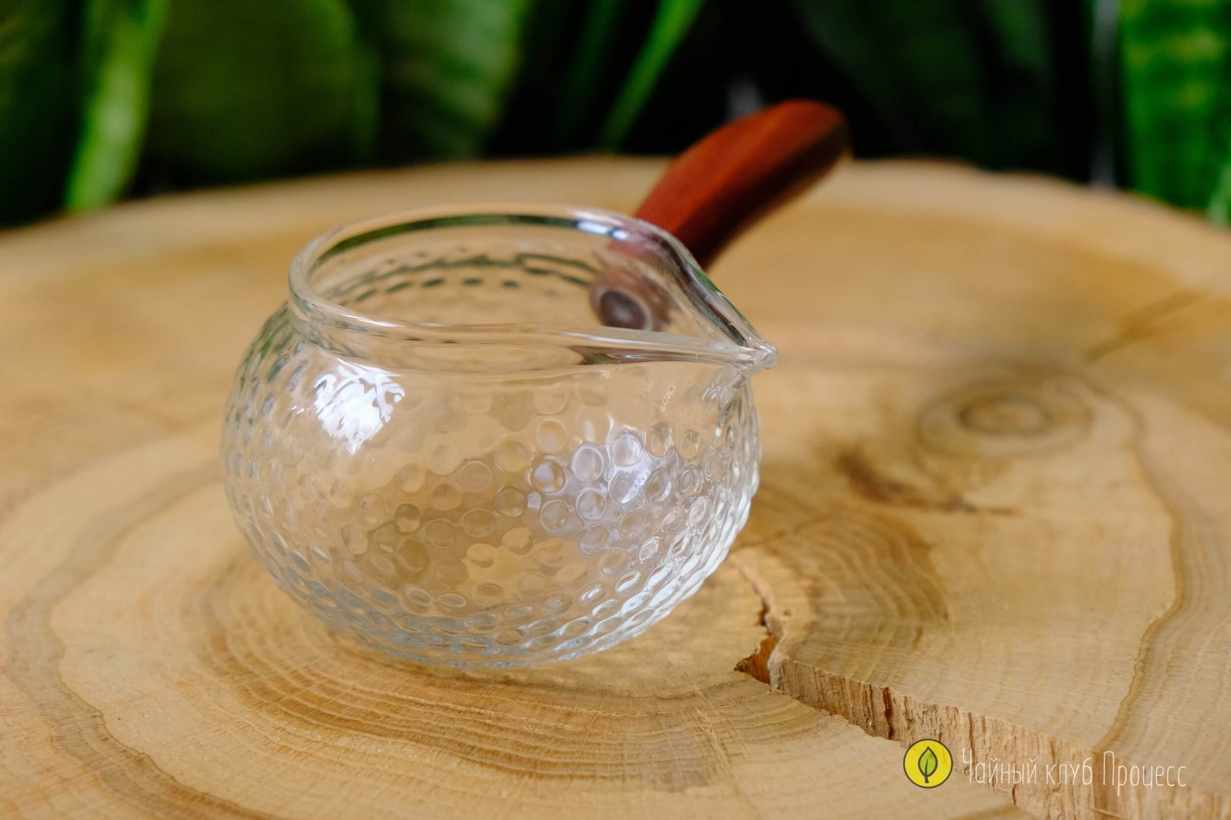 Гундаобэй из фактурного стекла с боковой ручкой, 250 мл