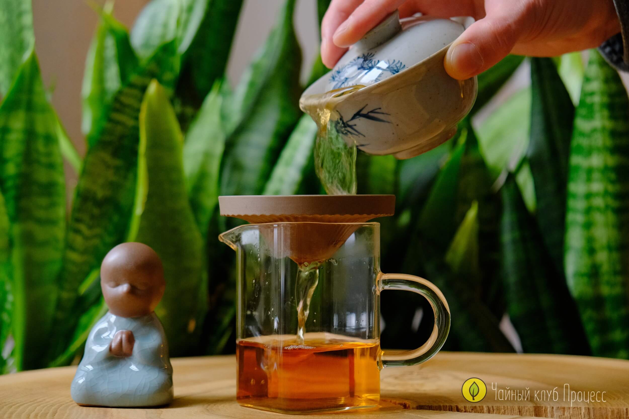 Фигурка-сито «Монах в шляпе»