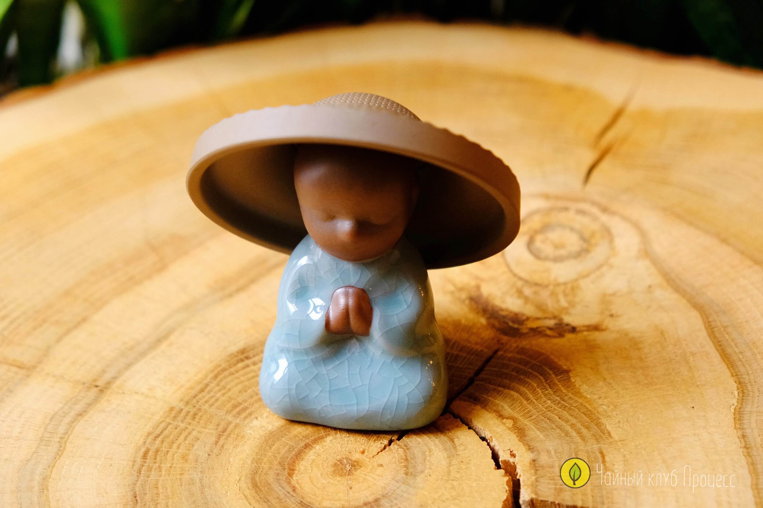 Фигурка-сито «Монах в шляпе»