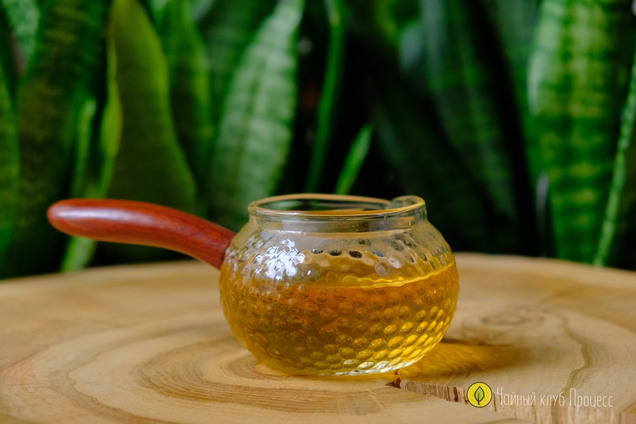 Гундаобэй из фактурного стекла с боковой ручкой, 250 мл