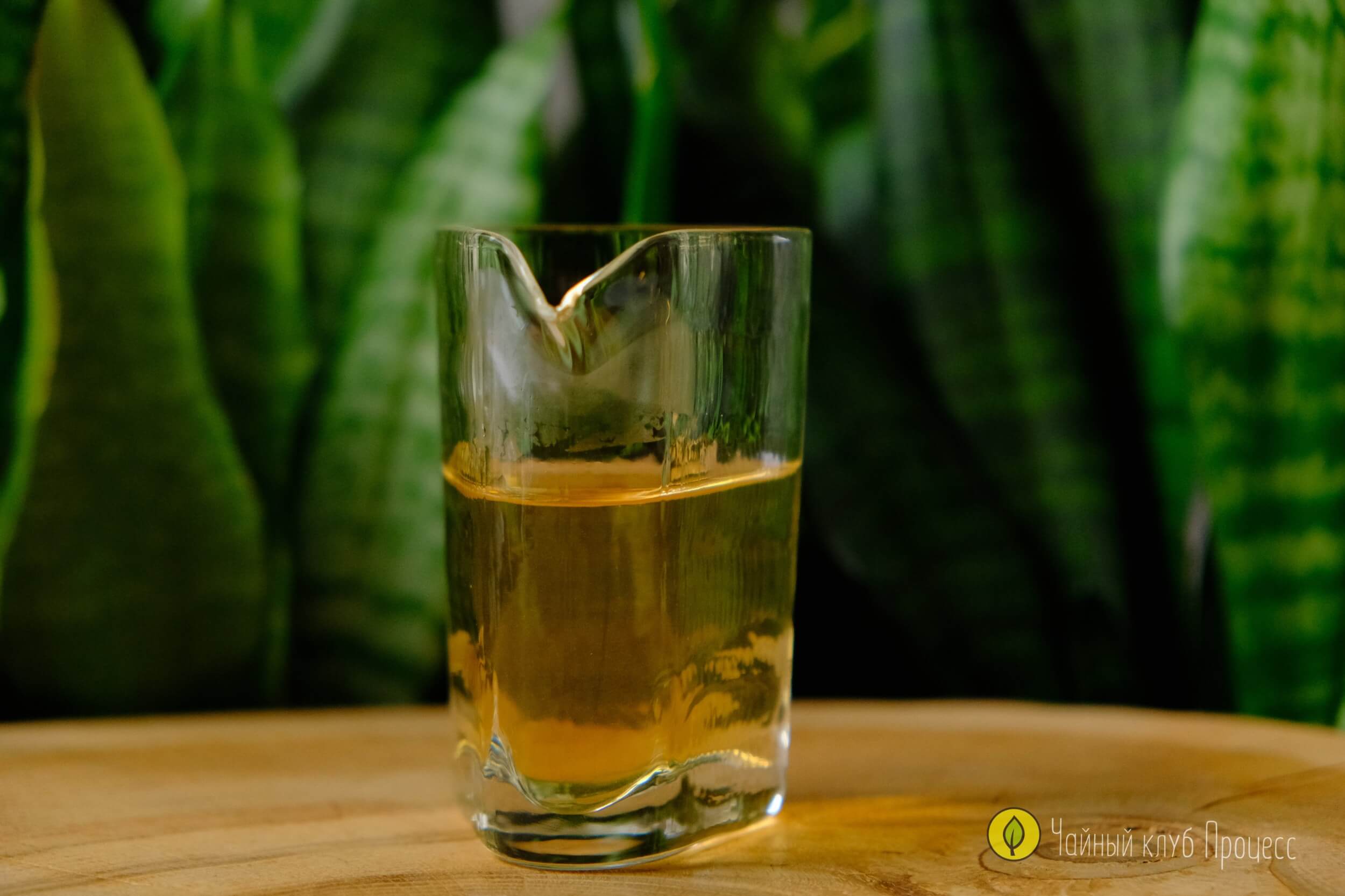 Чахай треугольный из фактурного стекла (150 мл)