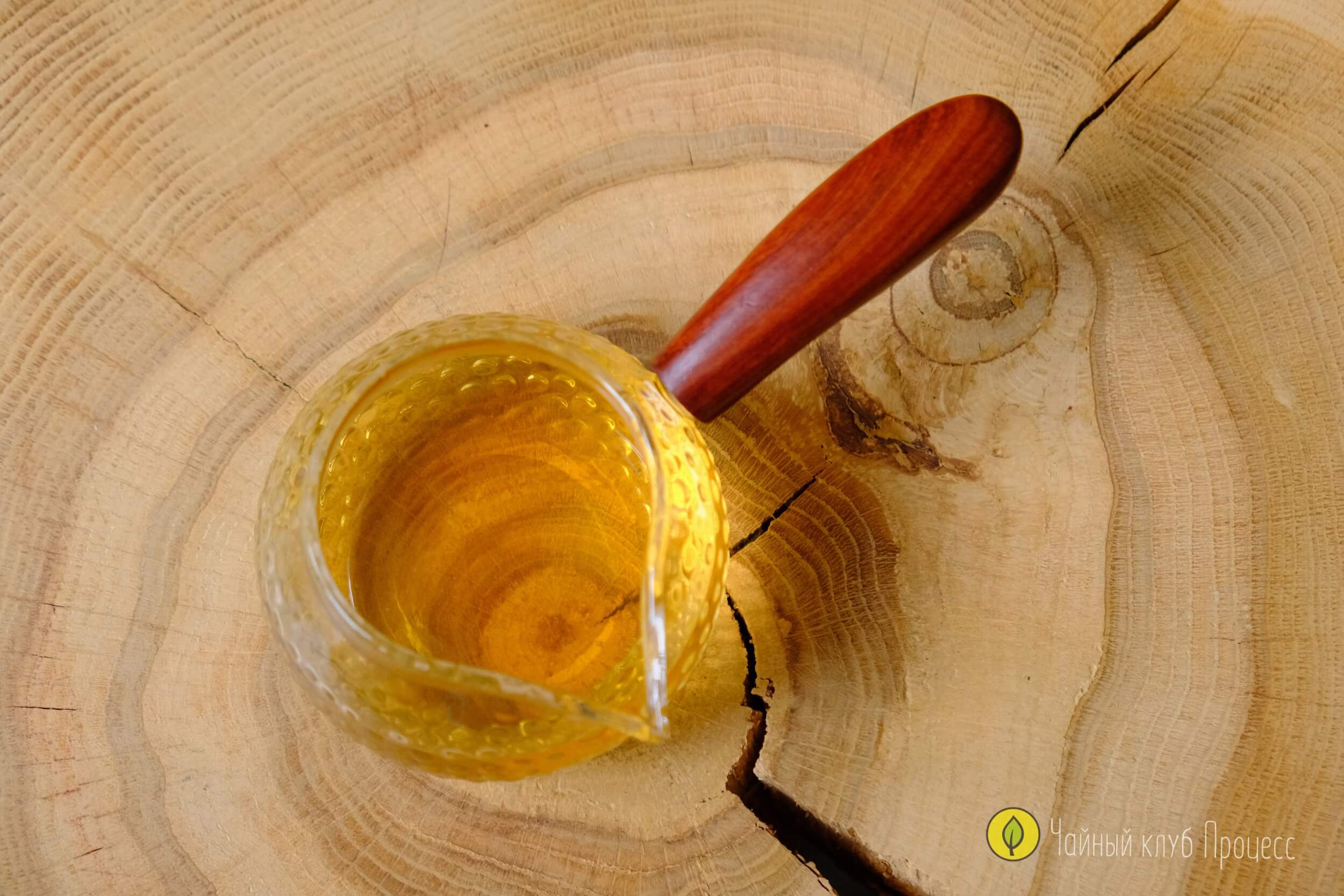 Гундаобэй из фактурного стекла с боковой ручкой, 250 мл