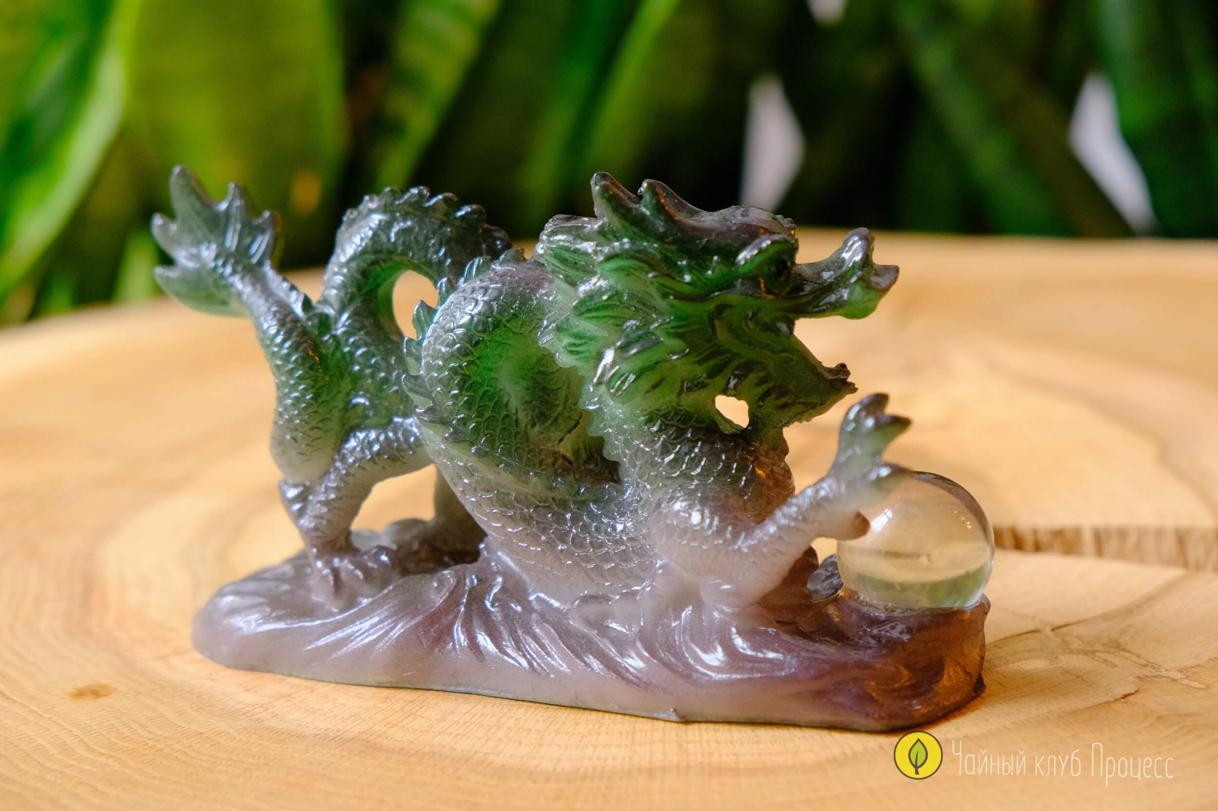 Фигурка на чабань "Дракон, меняющий цвет"