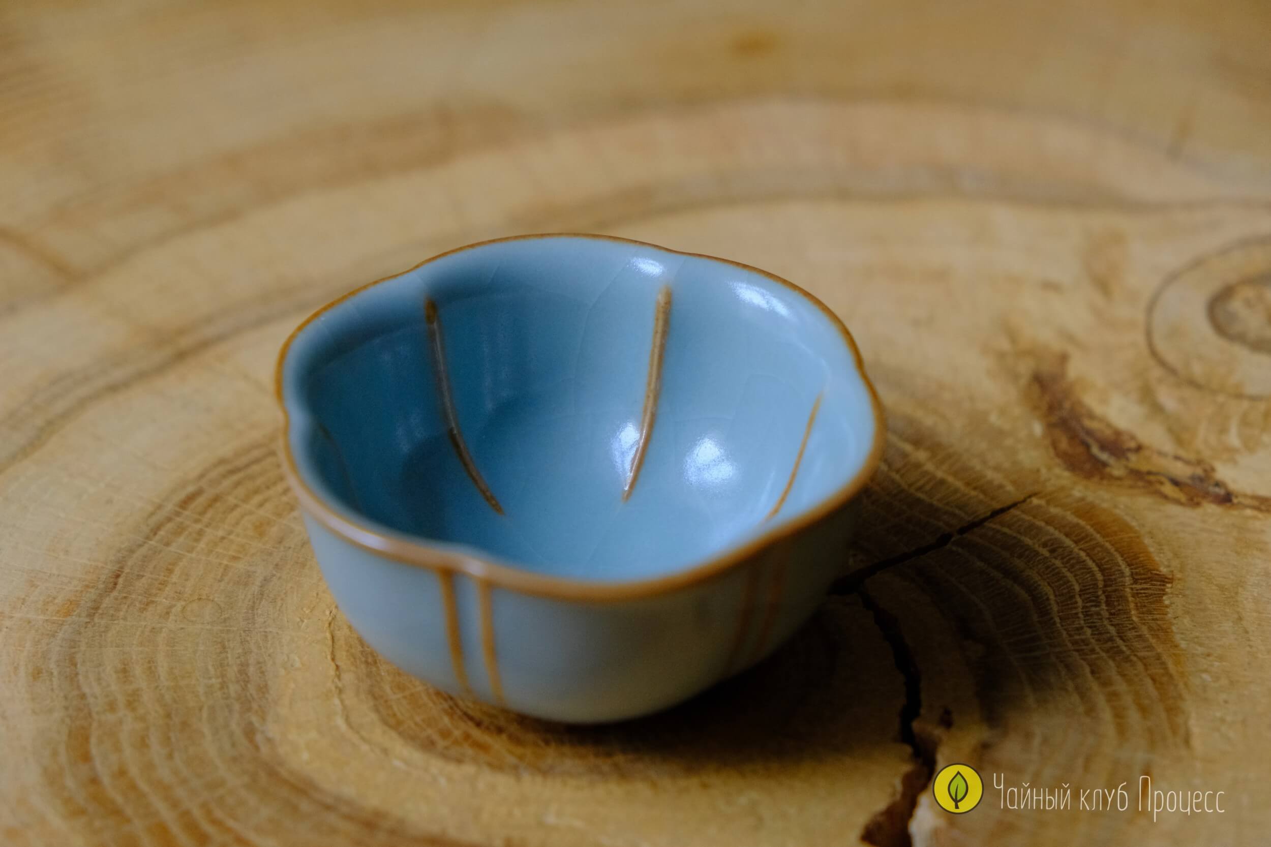 Пиала жу-яо «Мэйхуа» светло-голубая