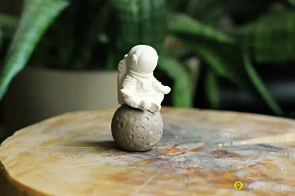 Фигурка "Космонавт"